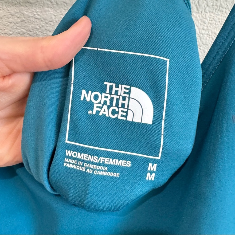 The North Face Blue Arque Hike Dress M Activewear Athleisure Outdoor Camping - Picture 3 of 9
